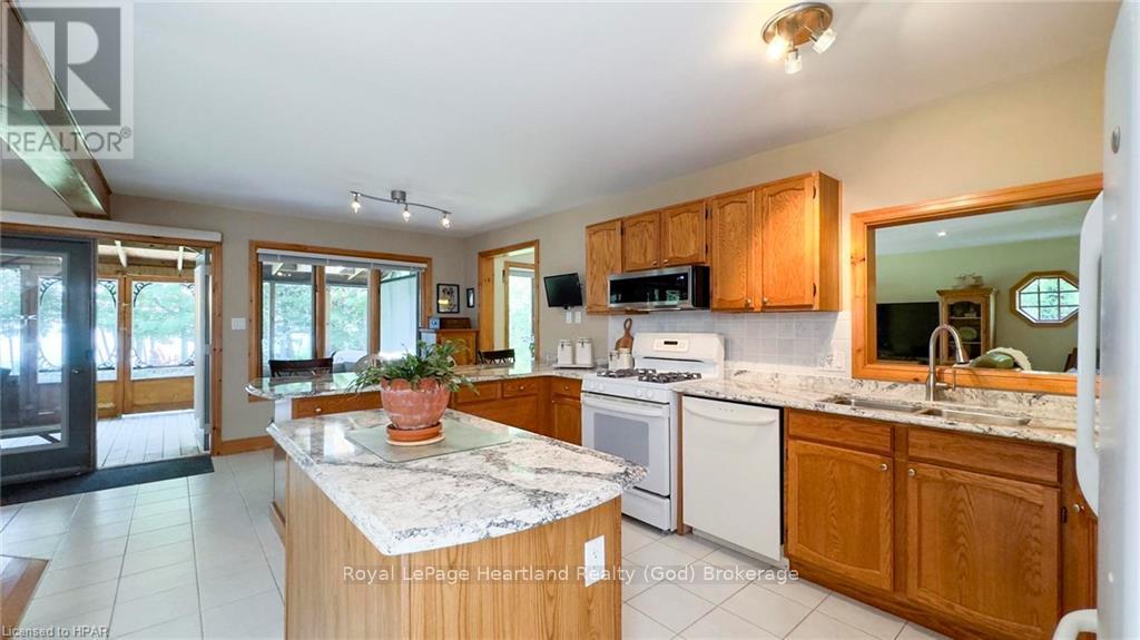 74397 Cardinal Court, Bluewater, Ontario  N0M 1G0 - Photo 9 - X10780049