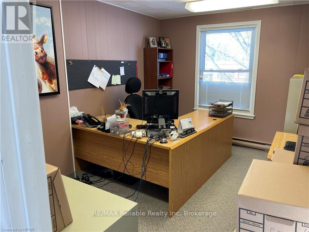 437 Turnberry Street, Huron East, Ontario  N0G 1H0 - Photo 11 - X10781968