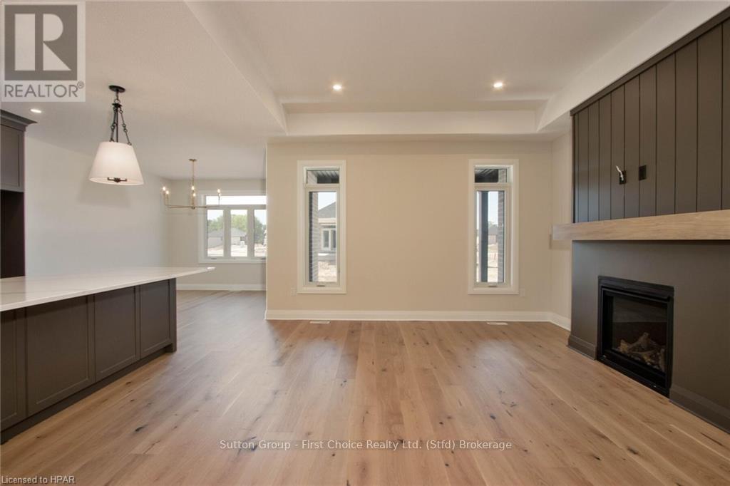 Property at 117 KASTNER STREET image 5