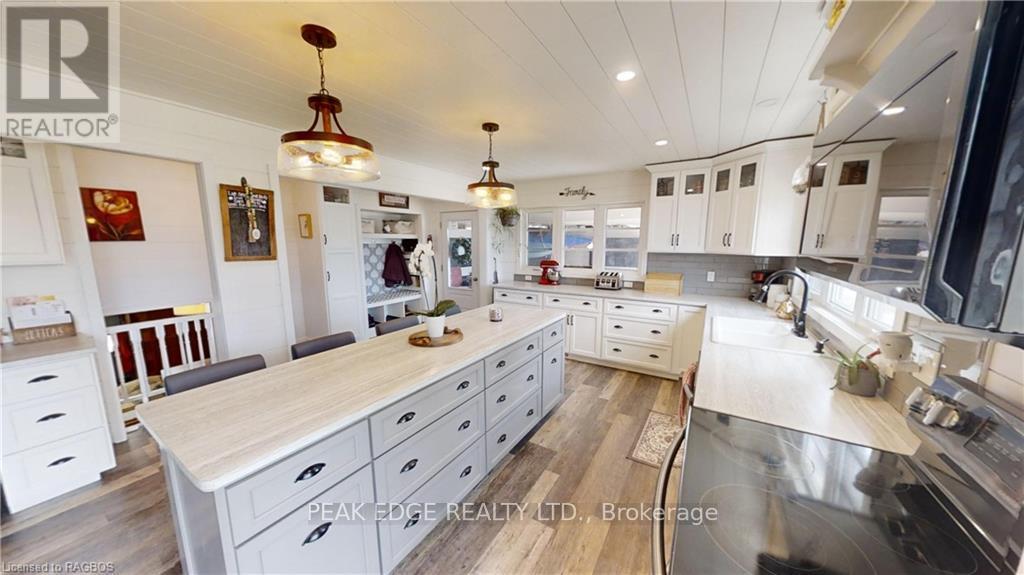 313199 Highway 6, West Grey, Ontario  N0G 1R0 - Photo 2 - X10846044