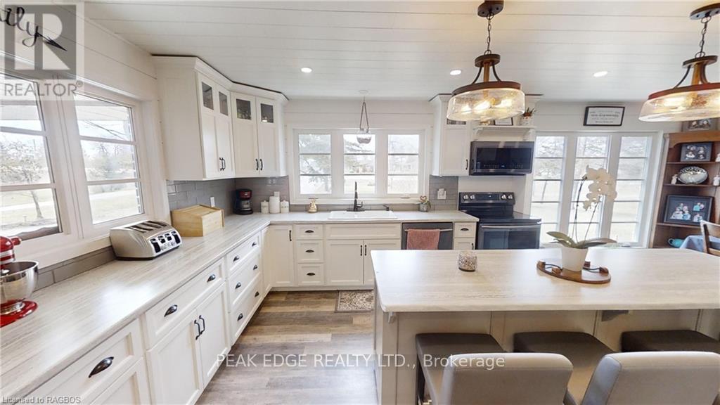 313199 Highway 6, West Grey, Ontario  N0G 1R0 - Photo 4 - X10846044