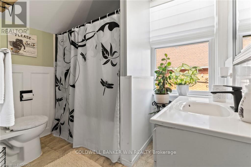 16 John Street S, Minto, Ontario  N0G 1Z0 - Photo 12 - X10846222