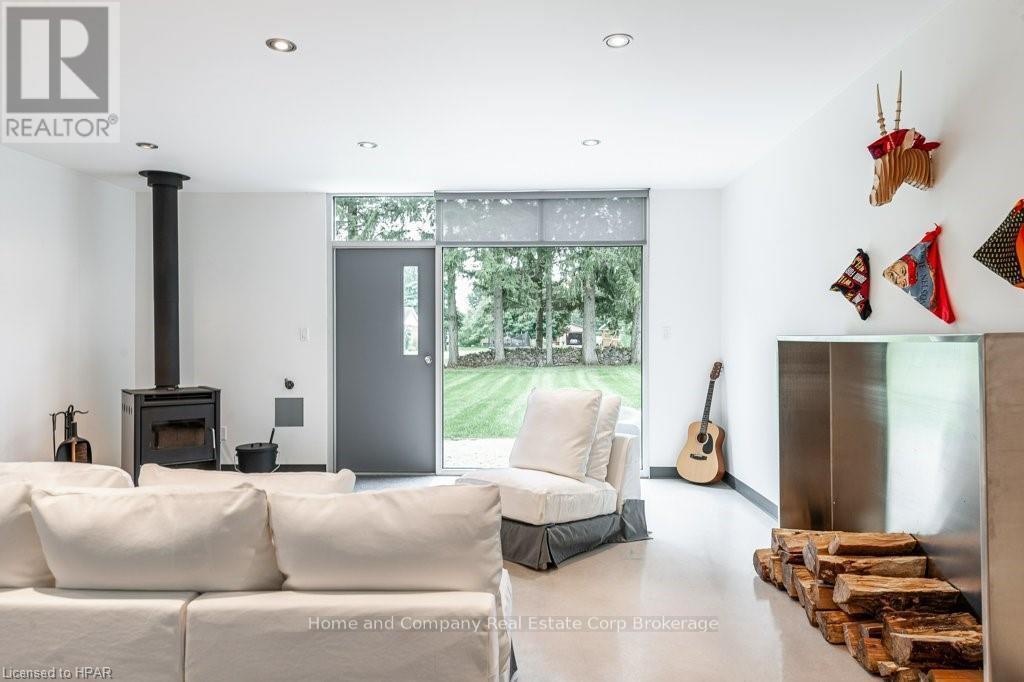 111 Huron Road, Perth South, Ontario  N0K 1X0 - Photo 25 - X10781079