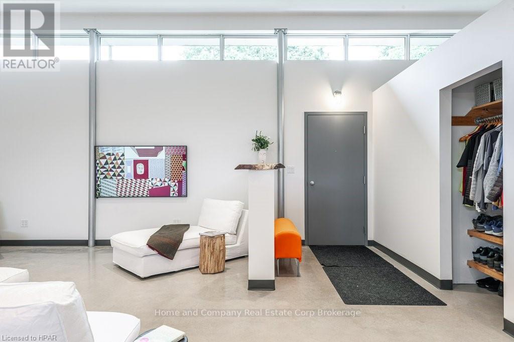 111 Huron Road, Perth South, Ontario  N0K 1X0 - Photo 5 - X10781079