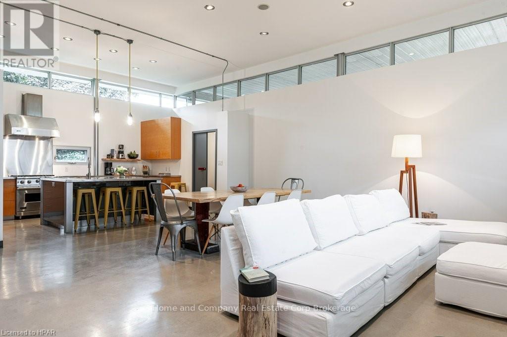 111 Huron Road, Perth South, Ontario  N0K 1X0 - Photo 9 - X10781079