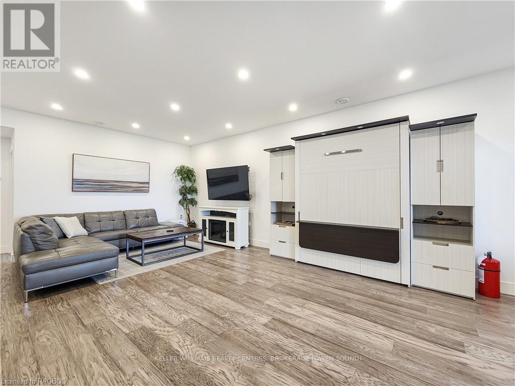 138 Sunset Boulevard, Georgian Bluffs, Ontario  N0H 2T0 - Photo 31 - X10846249