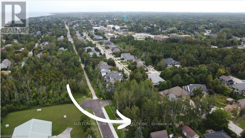 282 Grosvenor Street S, Saugeen Shores, Ontario  N0H 2L0 - Photo 3 - X10846320
