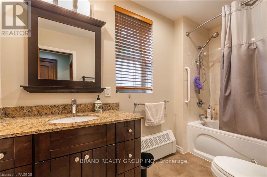 164 Queen Street N, West Grey, Ontario  N0G 1R0 - Photo 18 - X10846323