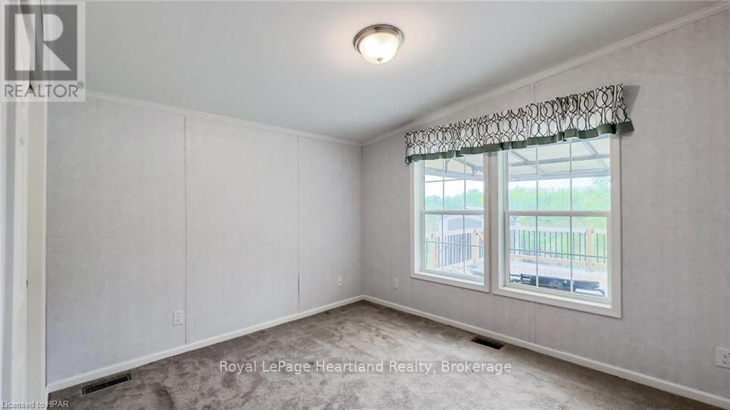 3 Blfs Vw Boulevard, Ashfield-Colborne-Wawanosh (Colborne), Ontario  N7A 3Y3 - Photo 13 - X10781578