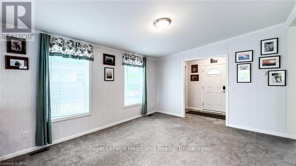 3 Blfs Vw Boulevard, Ashfield-Colborne-Wawanosh (Colborne), Ontario  N7A 3Y3 - Photo 8 - X10781578