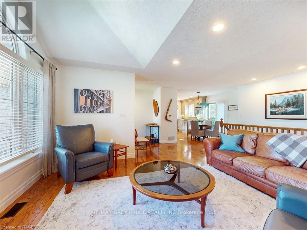 245 2nd W, Owen Sound, Ontario  N4K 6X2 - Photo 10 - X10846334