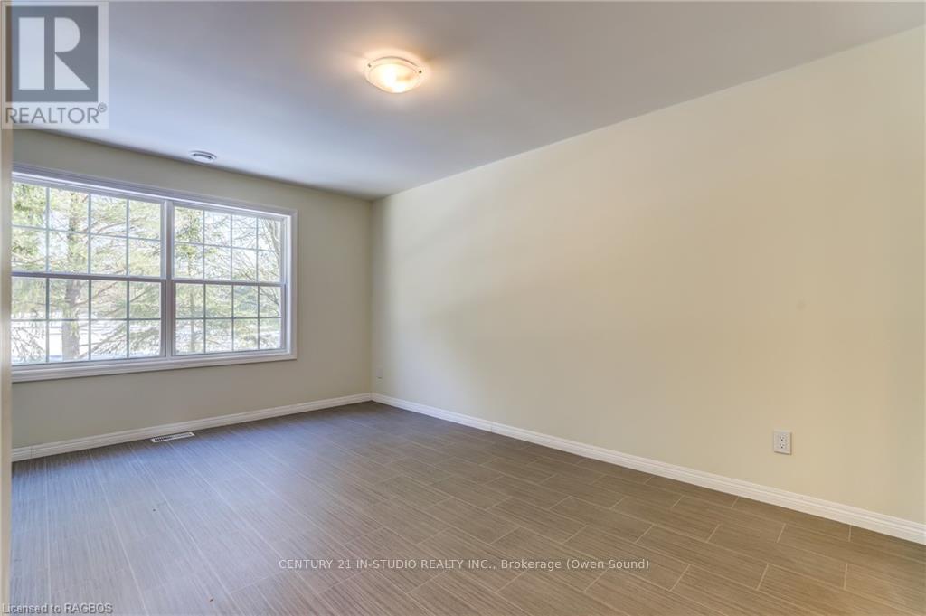 66 Sussex Square, Georgian Bluffs, Ontario  N0H 1G0 - Photo 14 - X10846404