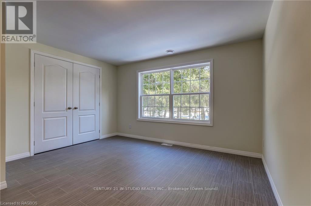 66 Sussex Square, Georgian Bluffs, Ontario  N0H 1G0 - Photo 16 - X10846404