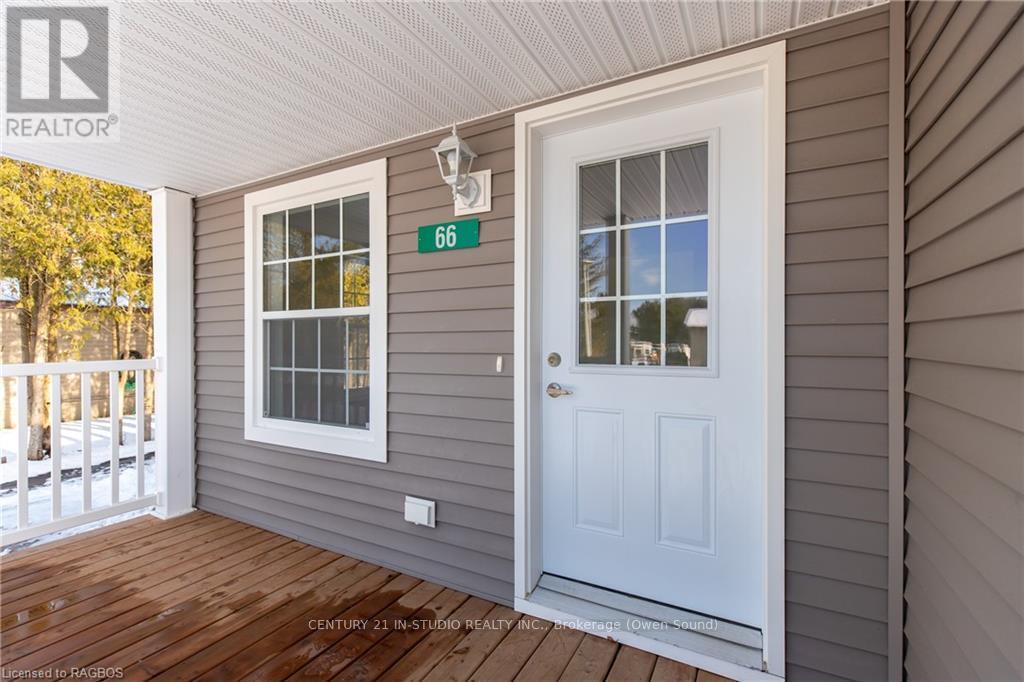 66 Sussex Square, Georgian Bluffs, Ontario  N0H 1G0 - Photo 2 - X10846404
