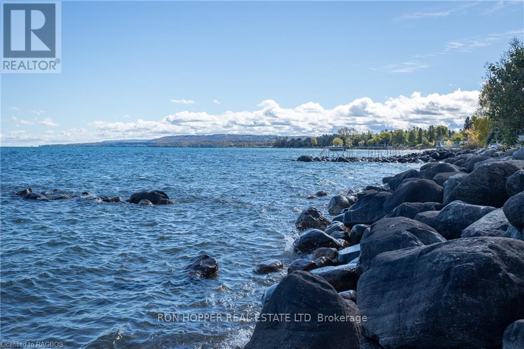 223 Lakeshore Road S, Meaford, Ontario  N4L 0A7 - Photo 3 - X10846449