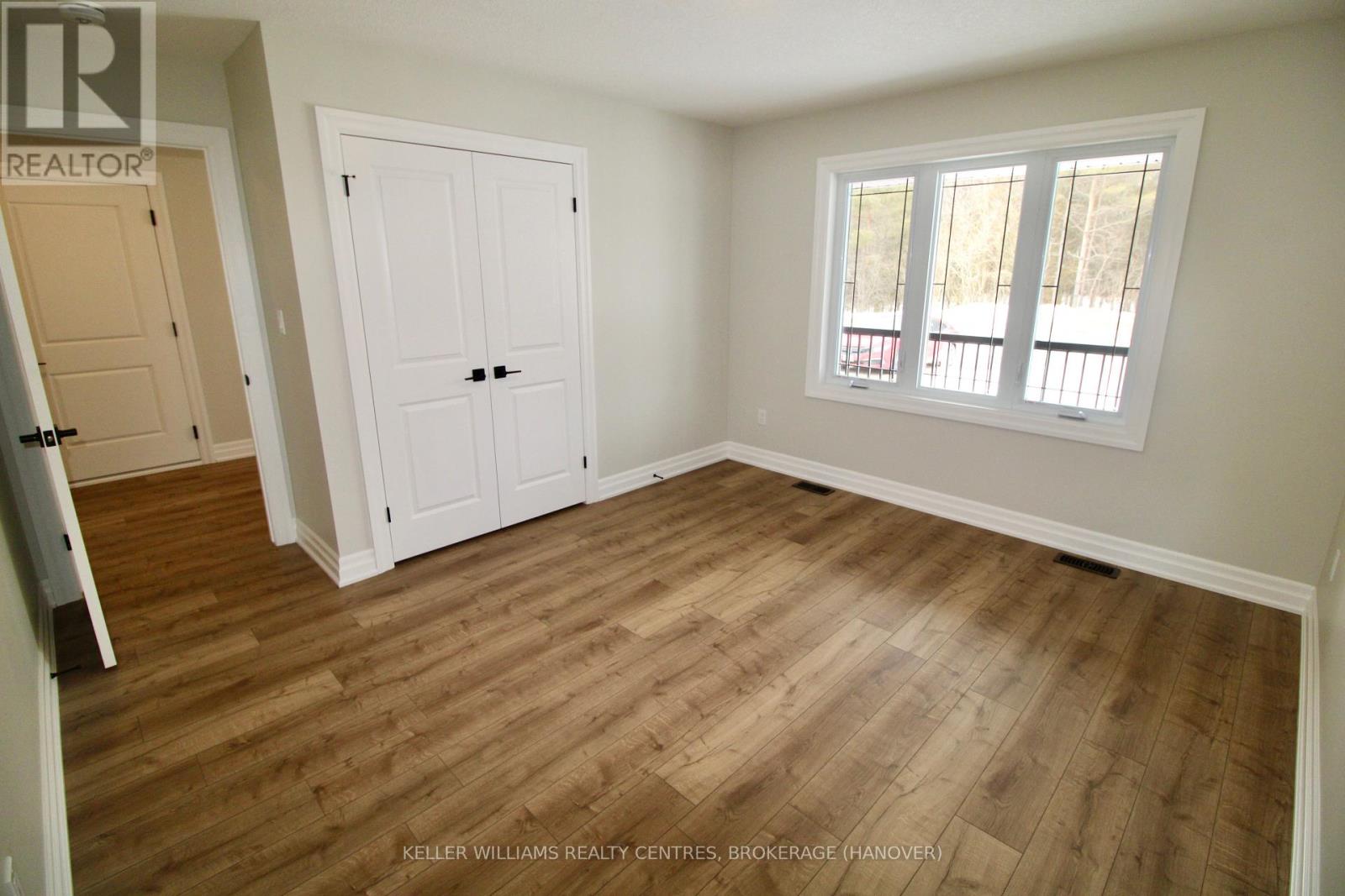 431 Park Street W, West Grey (Durham), Ontario  N0G 1R0 - Photo 4 - X10846474