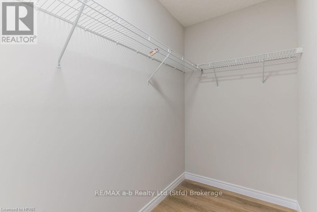 139 Mill Race Crescent, Woolwich, Ontario  N0B 2N0 - Photo 17 - X10781500