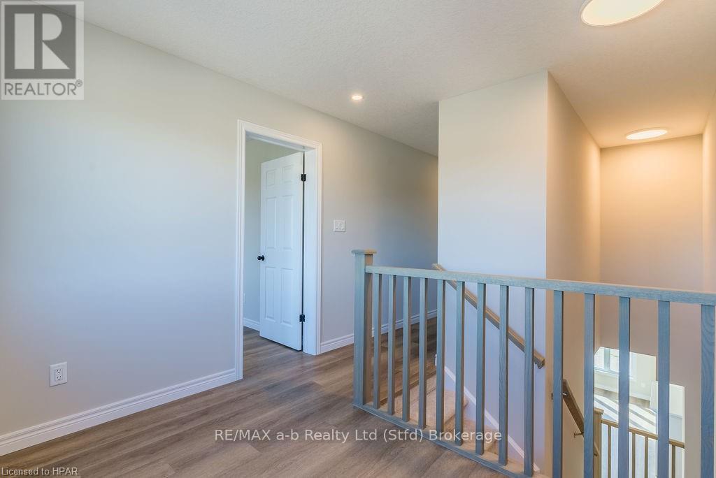 139 Mill Race Crescent, Woolwich, Ontario  N0B 2N0 - Photo 9 - X10781500
