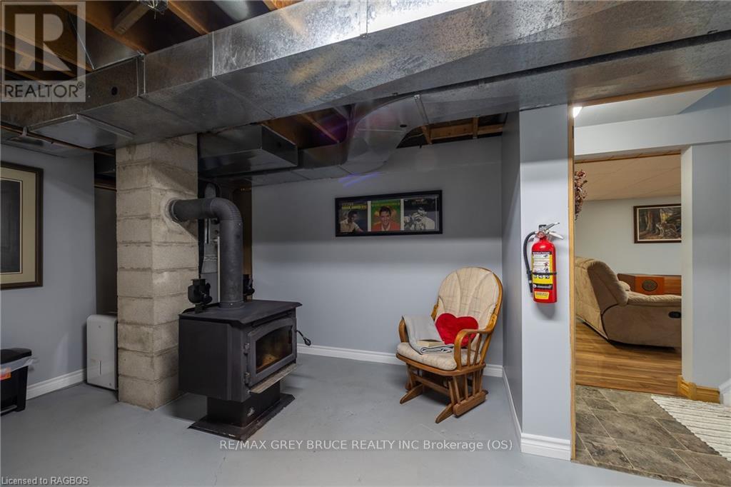 362511 Lindenwood Road, Georgian Bluffs, Ontario  N0H 2T0 - Photo 26 - X10846513