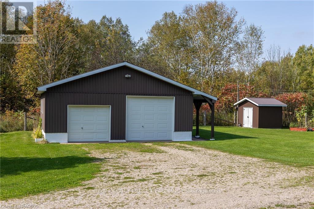 362511 Lindenwood Road, Georgian Bluffs, Ontario  N0H 2T0 - Photo 6 - X10846513