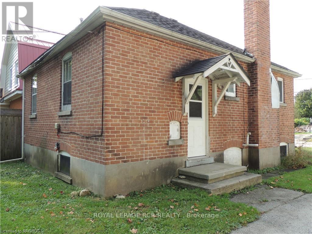 151 Countess Street N, West Grey, Ontario  N0G 1R0 - Photo 3 - X10846515