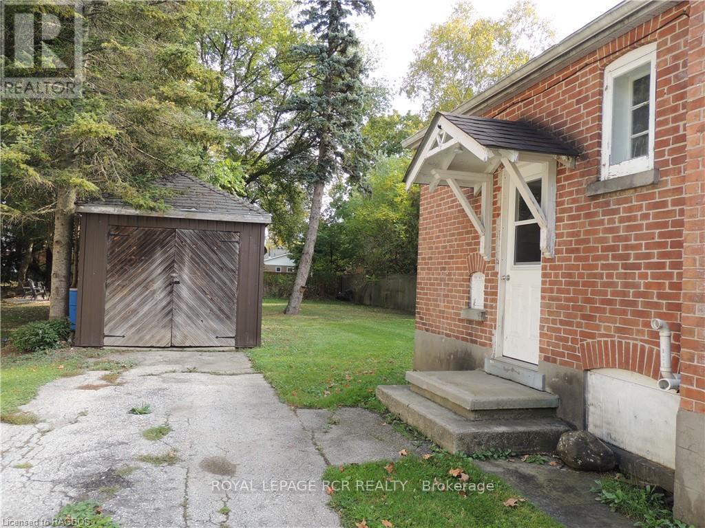 151 Countess Street N, West Grey, Ontario  N0G 1R0 - Photo 4 - X10846515