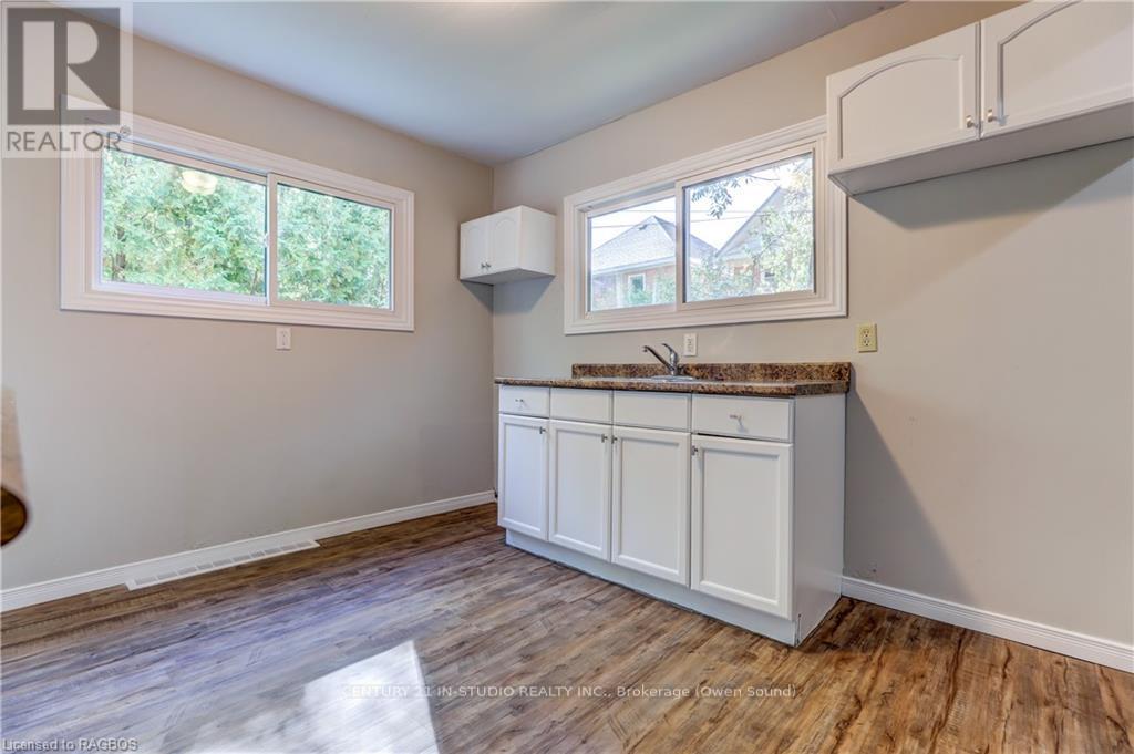 527 8th St A E, Owen Sound, Ontario  N4K 1N1 - Photo 8 - X10846603