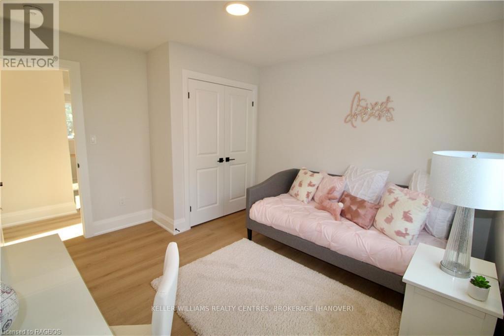 694 17th St Crescent, Hanover, Ontario  N4N 3M3 - Photo 29 - X10846678