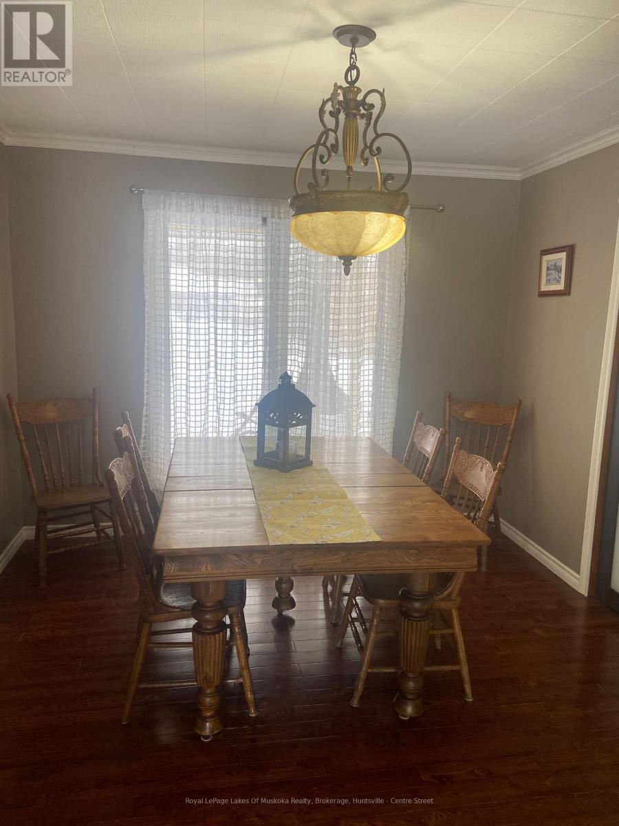 27 John Street, Burk's Falls, Ontario  P0A 1C0 - Photo 12 - X10438999