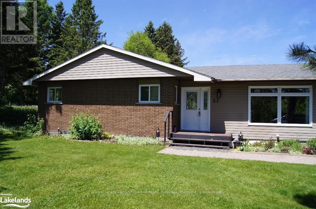 27 John Street, Burk's Falls, Ontario  P0A 1C0 - Photo 2 - X10438999