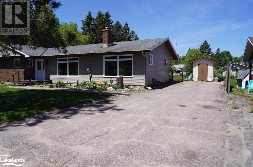 27 John Street, Burk's Falls, Ontario  P0A 1C0 - Photo 4 - X10438999