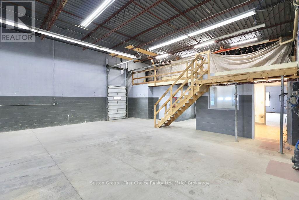 388 - 390 Romeo Street S, Stratford, Ontario  N5A 4T9 - Photo 11 - X10780510