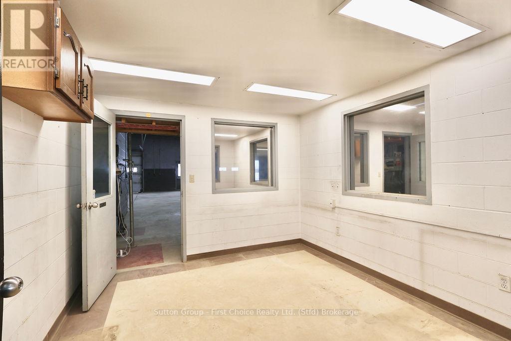 388 - 390 Romeo Street S, Stratford, Ontario  N5A 4T9 - Photo 13 - X10780510