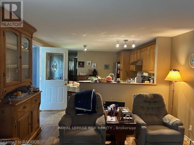 90 Sussex Square, Georgian Bluffs, Ontario  N4K 5N5 - Photo 7 - X10846382