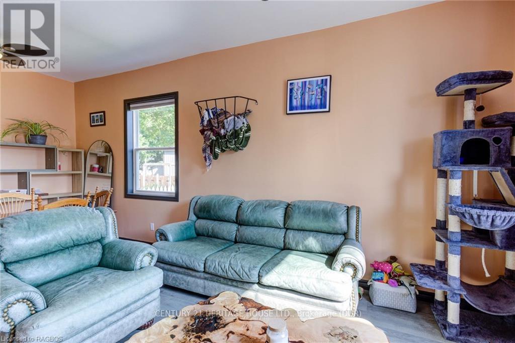 276 12th Street, Hanover, Ontario  N4N 1V3 - Photo 5 - X10846456