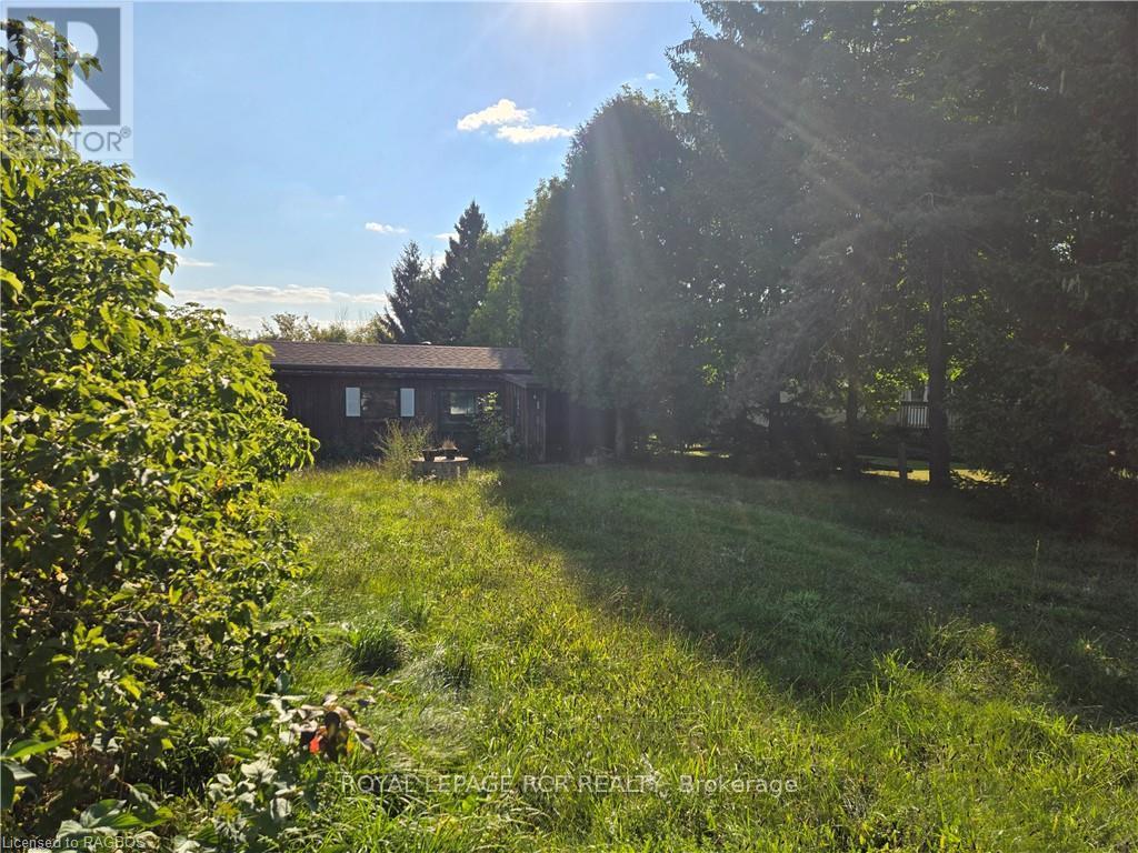 112 Elder Lane, Chatsworth, Ontario  N0H 1G0 - Photo 2 - X10846368