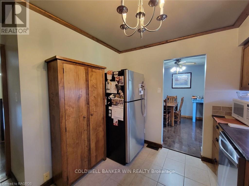 542310 Concession 14 Ndr, West Grey, Ontario  N0G 1R0 - Photo 11 - X10846469