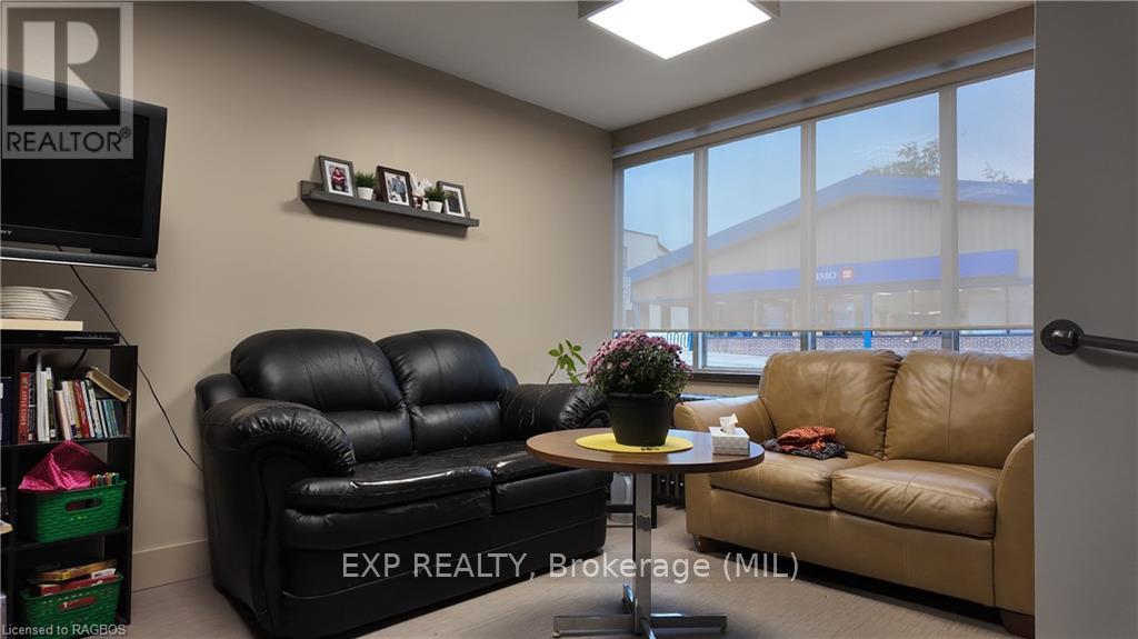 290 10th Street, Hanover, Ontario  N4N 1P2 - Photo 16 - X10846795