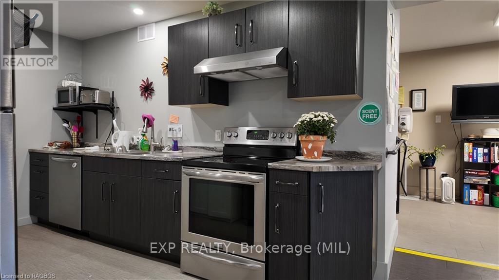 290 10th Street, Hanover, Ontario  N4N 1P2 - Photo 18 - X10846795