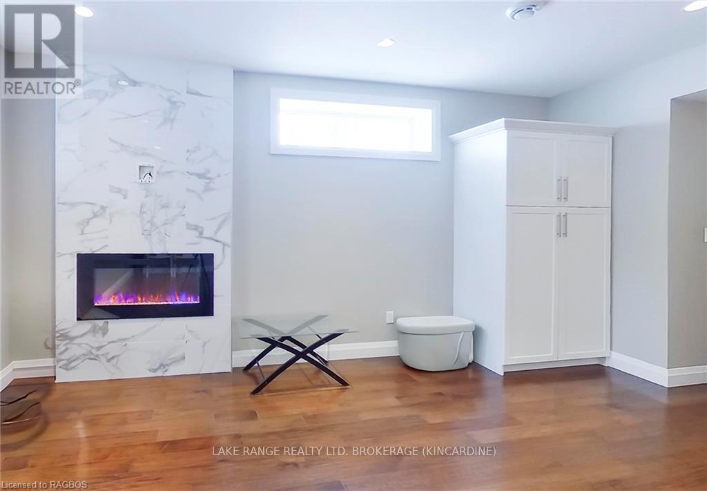 B - 1195 Queen Street, Kincardine, Ontario  N2Z 1G6 - Photo 11 - X10846822