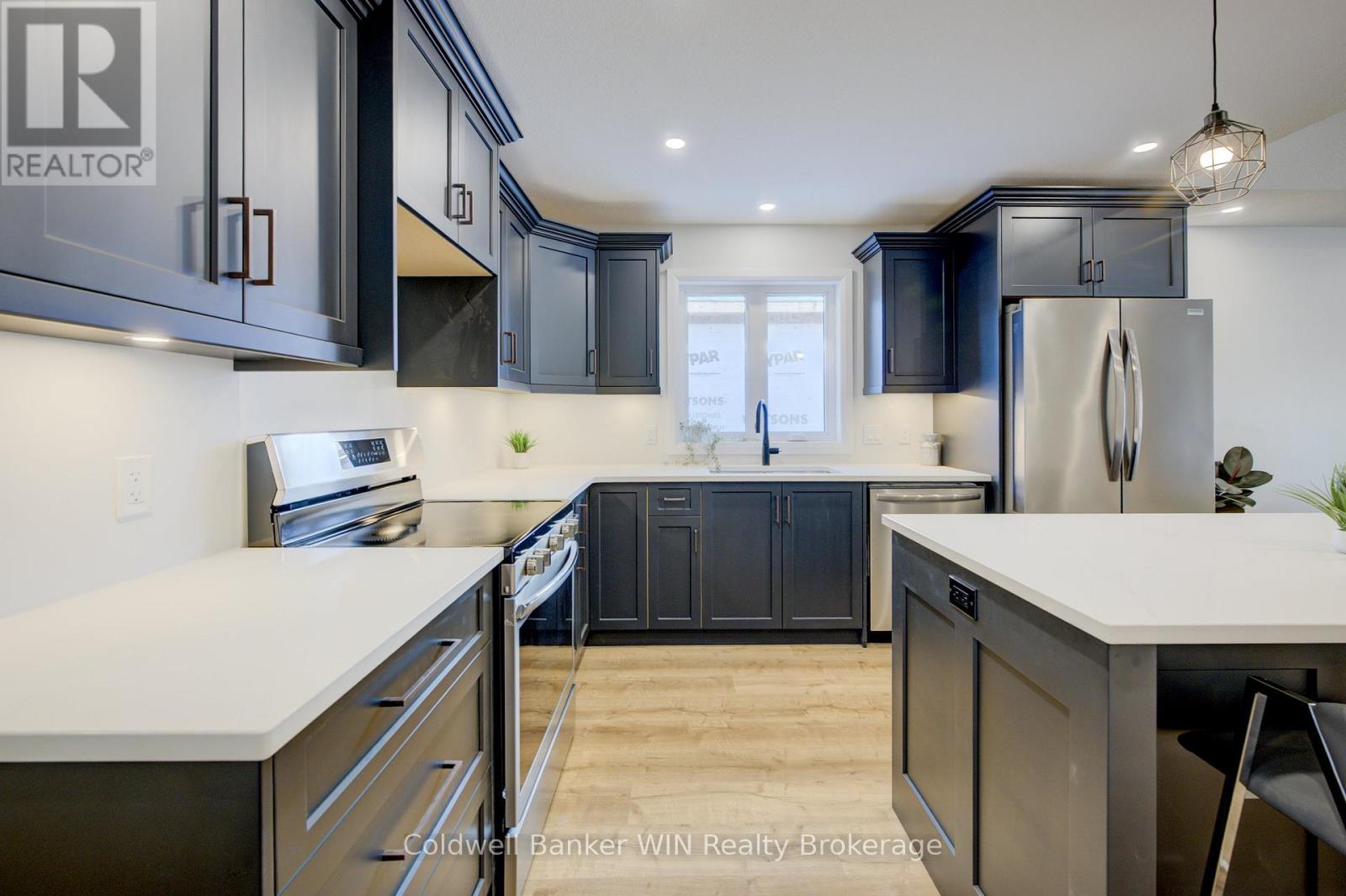 217 Elgin Street, Minto (Palmerston), Ontario  N0G 2P0 - Photo 4 - X10846940