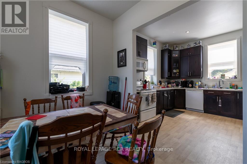 424 Royal Street E, North Perth, Ontario  N4W 2S3 - Photo 13 - X10845881