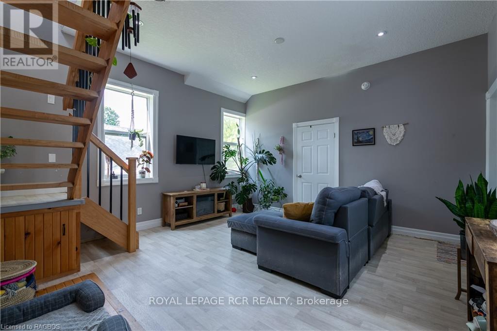 424 Royal Street E, North Perth, Ontario  N4W 2S3 - Photo 16 - X10845881