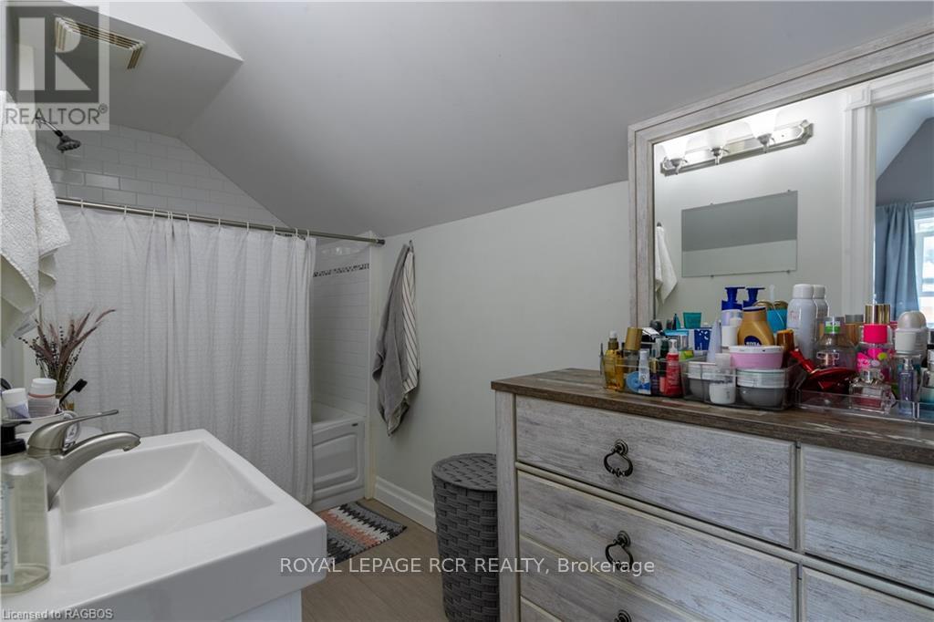 424 Royal Street E, North Perth, Ontario  N4W 2S3 - Photo 23 - X10845881