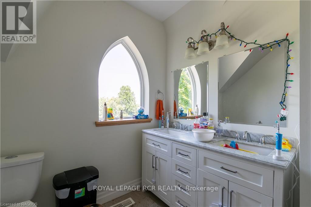 424 Royal Street E, North Perth, Ontario  N4W 2S3 - Photo 27 - X10845881