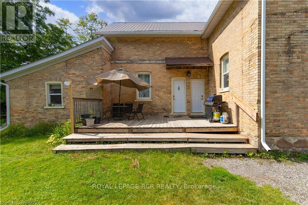 424 Royal Street E, North Perth, Ontario  N4W 2S3 - Photo 3 - X10845881