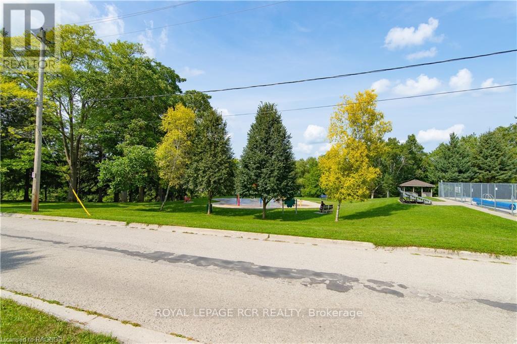 424 Royal Street E, North Perth, Ontario  N4W 2S3 - Photo 30 - X10845881