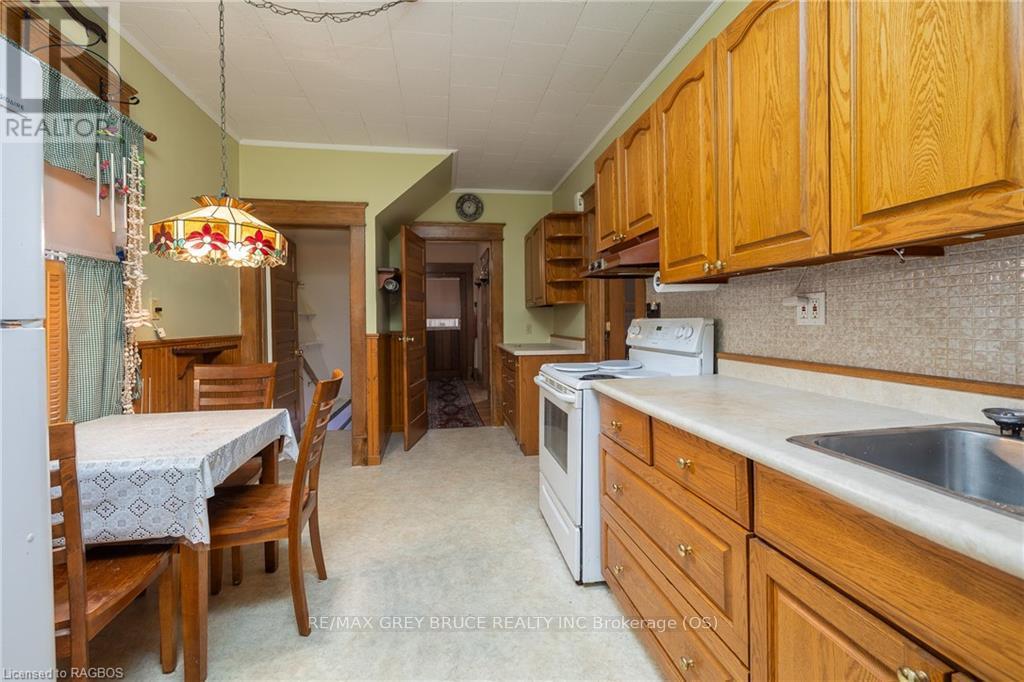 716 5th Avenue E, Owen Sound, Ontario  N4K 2R6 - Photo 34 - X10847036