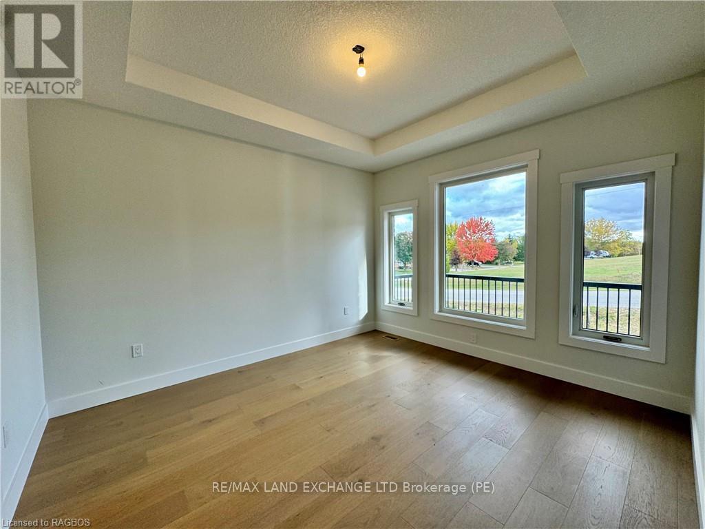 48 John Crescent, Brockton, Ontario  N0G 1J0 - Photo 4 - X10846352