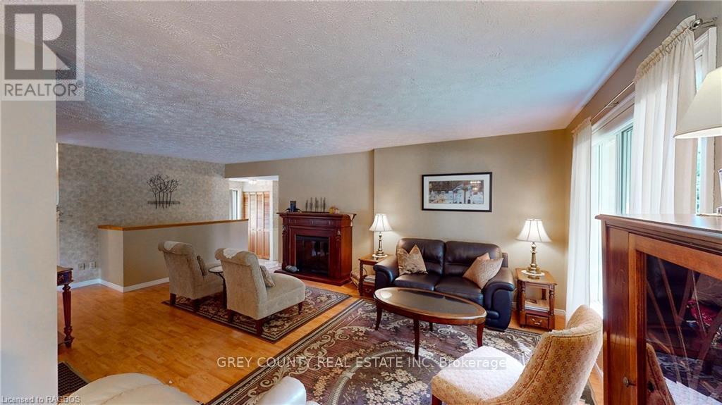 63 Greyview Drive, Grey Highlands, Ontario  N0C 1H0 - Photo 11 - X10846495